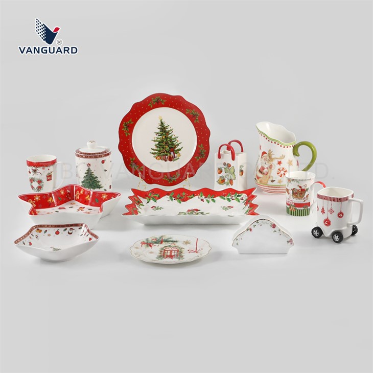 Weihnachtsgeschirr-Set aus Keramik
