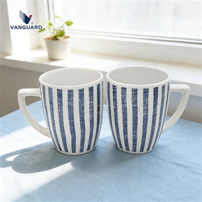 Keramik -Becher -Set mit Windows -Farbbox