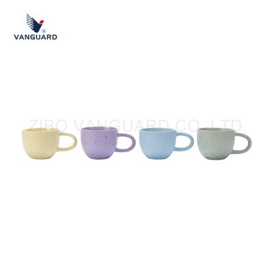 Nordische Keramiktasse